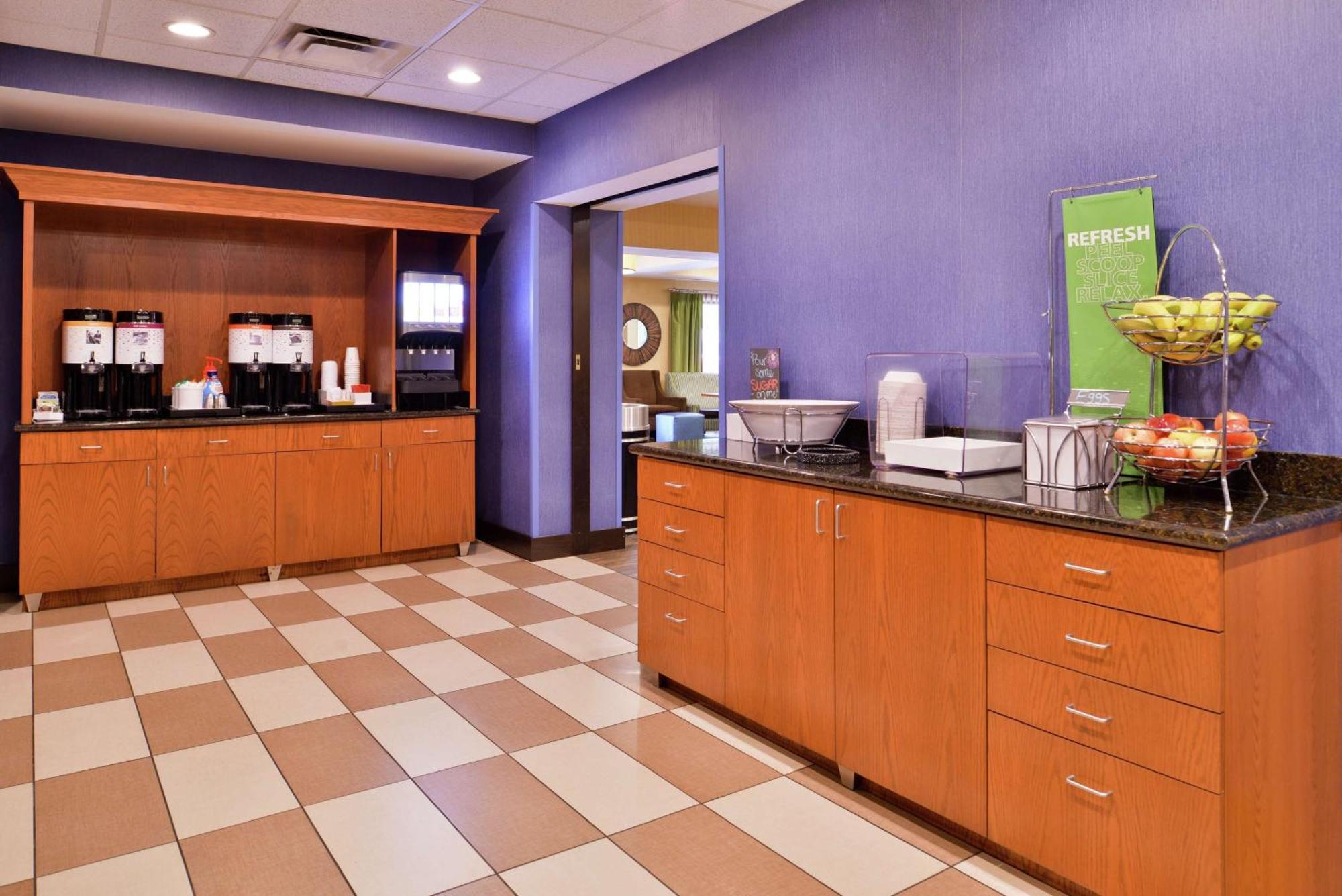 Hampton Inn Harrisonburg South Екстер'єр фото