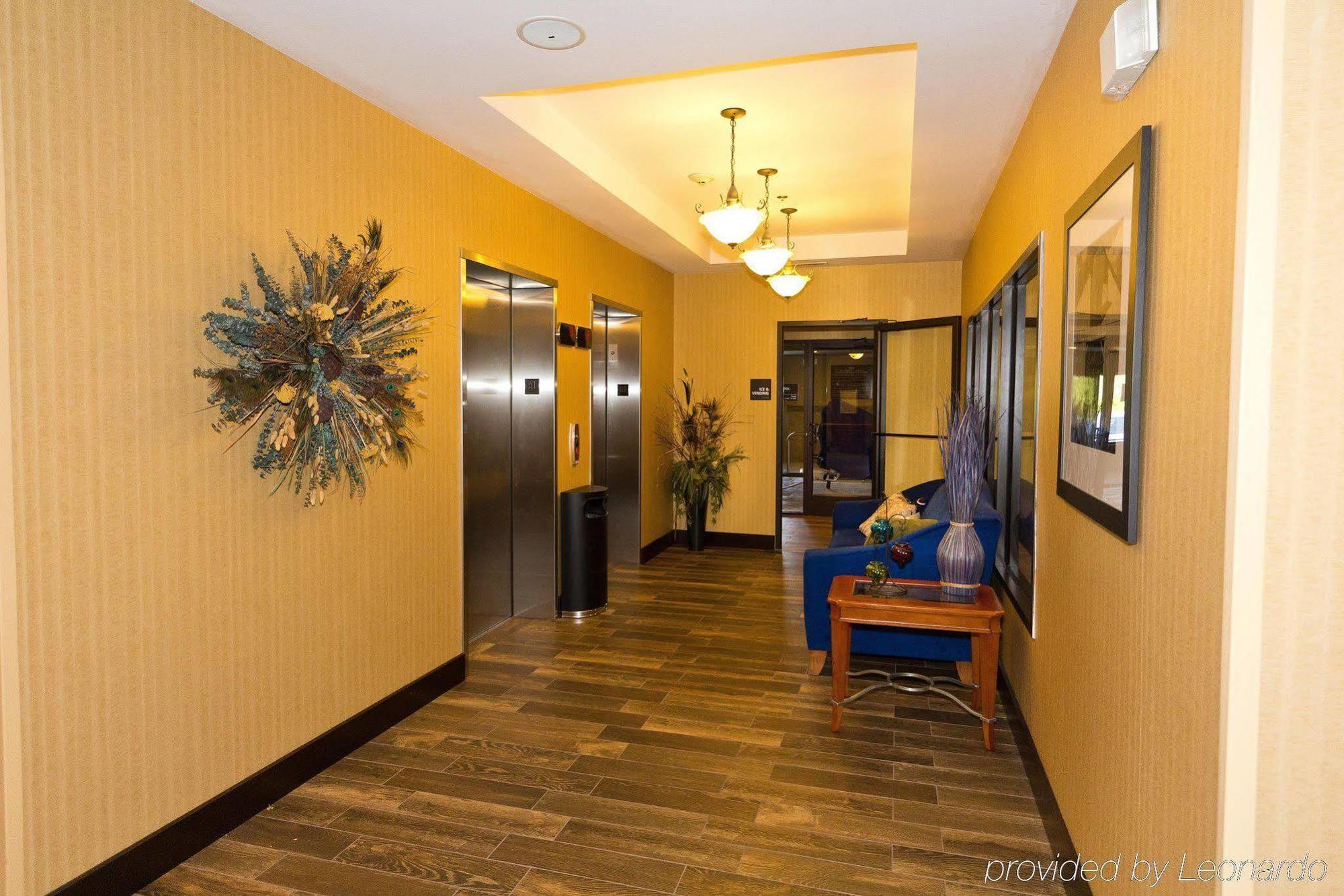 Hampton Inn Harrisonburg South Екстер'єр фото